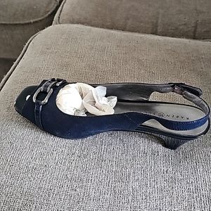 Women's shoes size 11 navy